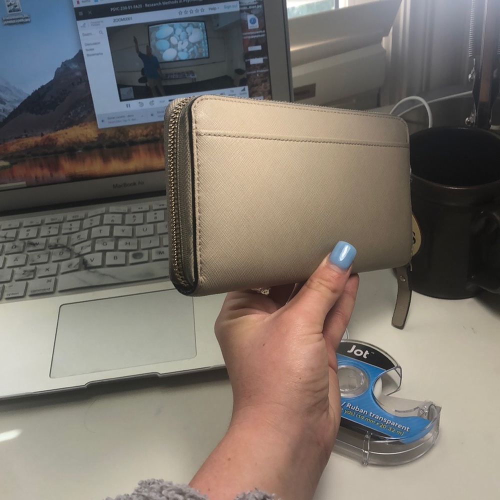 Wallet - Picture 4 of 5